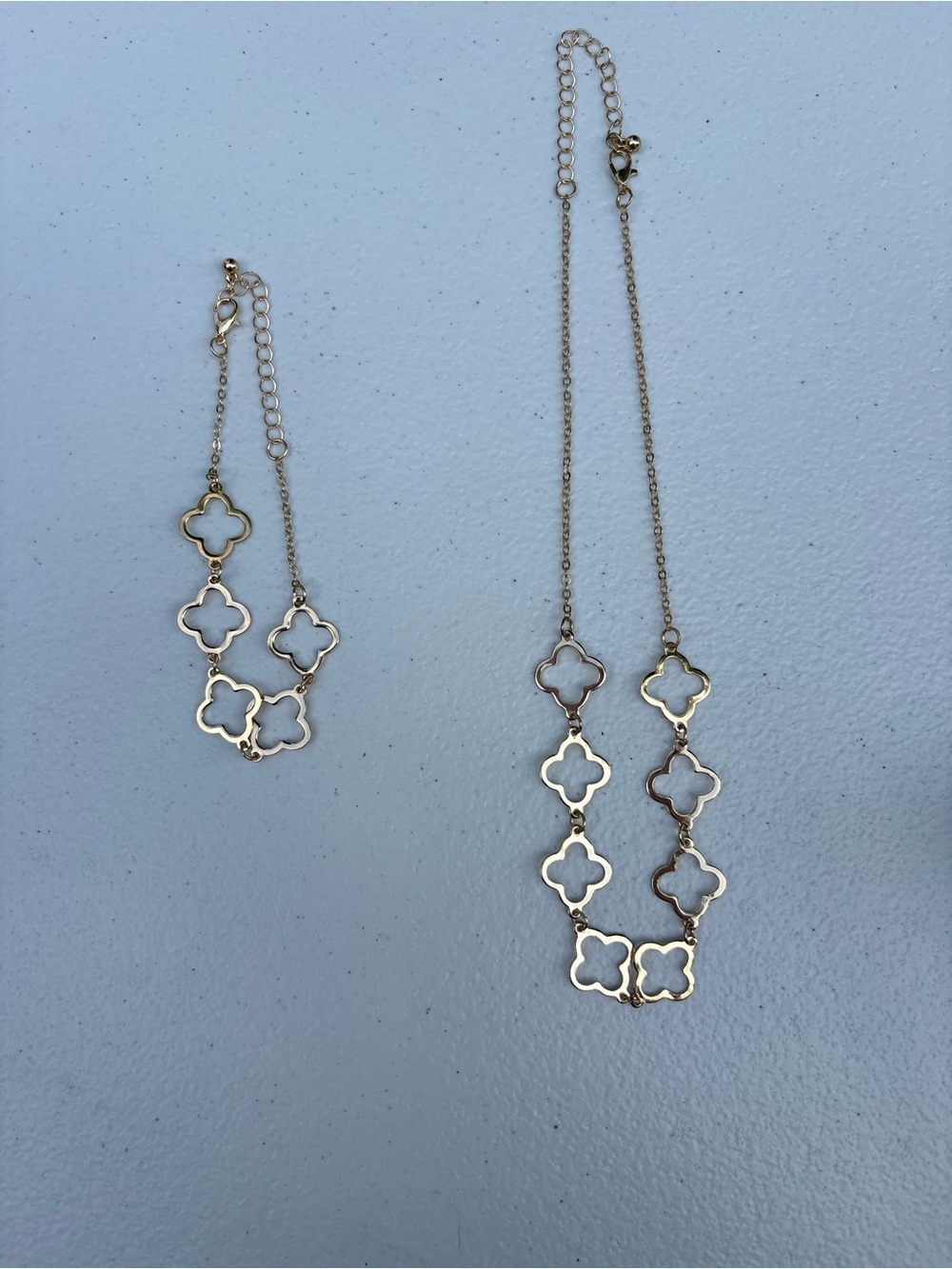 Gold Tone White Clover Pendant Necklace and Bracelet Set